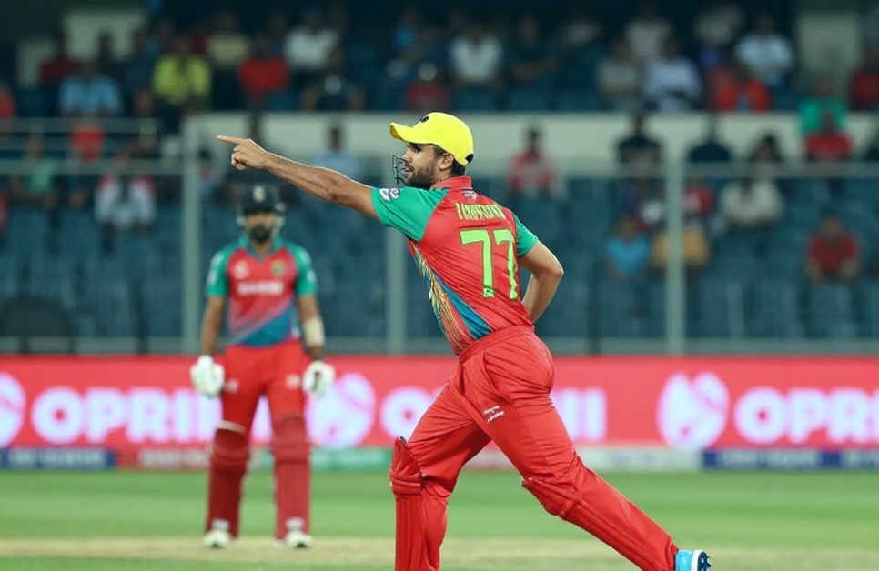 ষোড়শ ওভারের খতিয়ান: শেষ পাঁচ ওভারে বাংলাদেশের পেস কেন ভেঙে পড়ে