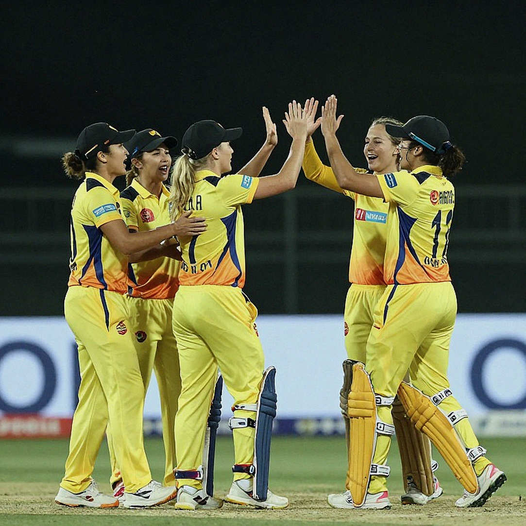 Empty Spreadsheets and Burning Floodlights: When Cricket's Data Has Nothing to Say Empty Spreadsheets and Burning Floodlights: When Cricket's Data Has Nothing to Say