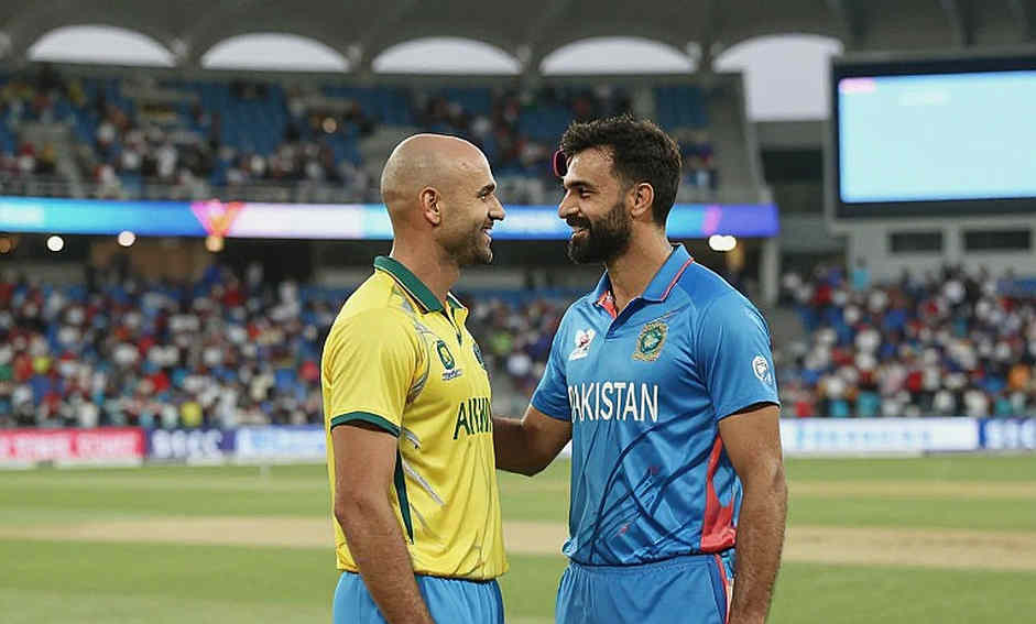 খালি ডেটার মাঠ: ক্রিকেট বিশ্লেষণ যখন নিজের অনুপস্থিতিকেই খুঁজে পায়