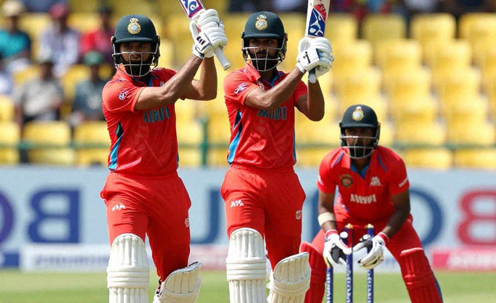 খালি ডেটার মাঠ: ক্রিকেট বিশ্লেষণ যখন নিজের অনুপস্থিতিকেই খুঁজে পায়