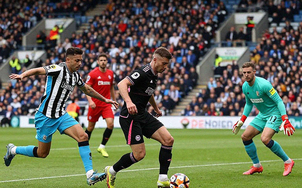 Blockchain Enters Football's Interior: Fan Tokens, On-Chain Transfers and the Invisible Battle Over Tactical Data Blockchain Enters Football's Interior: Fan Tokens, On-Chain Transfers and the Invisible Battle Over Tactical Data