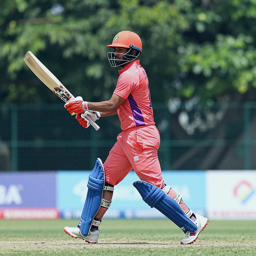 What to Read When the Feed Returns Zero: Empty Signals and Loud Rumours in Cricket's Transfer Window