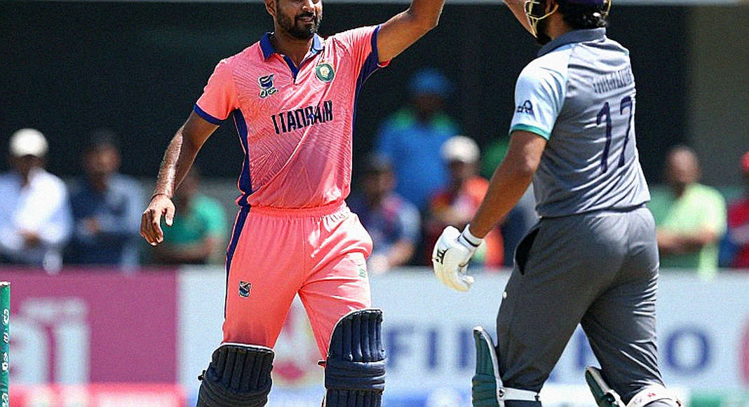 Skid, Dew and 69/3: The Match Hidden Inside Babar's 34 Skid, Dew and 69/3: The Match Hidden Inside Babar's 34