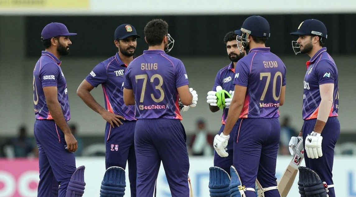 মাস্কাটের পনেরো নাম: যে তালিকায় সংখ্যা নেই, শুধু ক্যালেন্ডারের চাপ