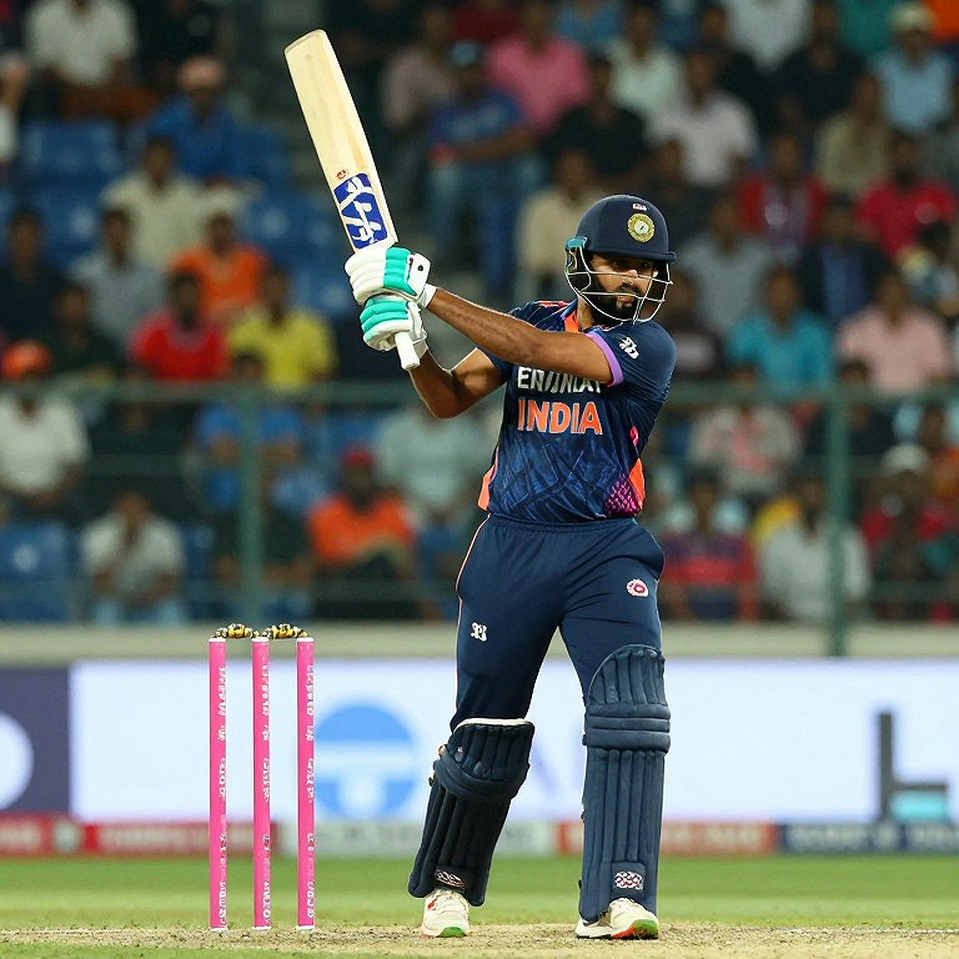 The Blockchain Wicket: In Cricket's Digital Collectibles, Who Owns and Who Only Watches The Blockchain Wicket: In Cricket's Digital Collectibles, Who Owns and Who Only Watches