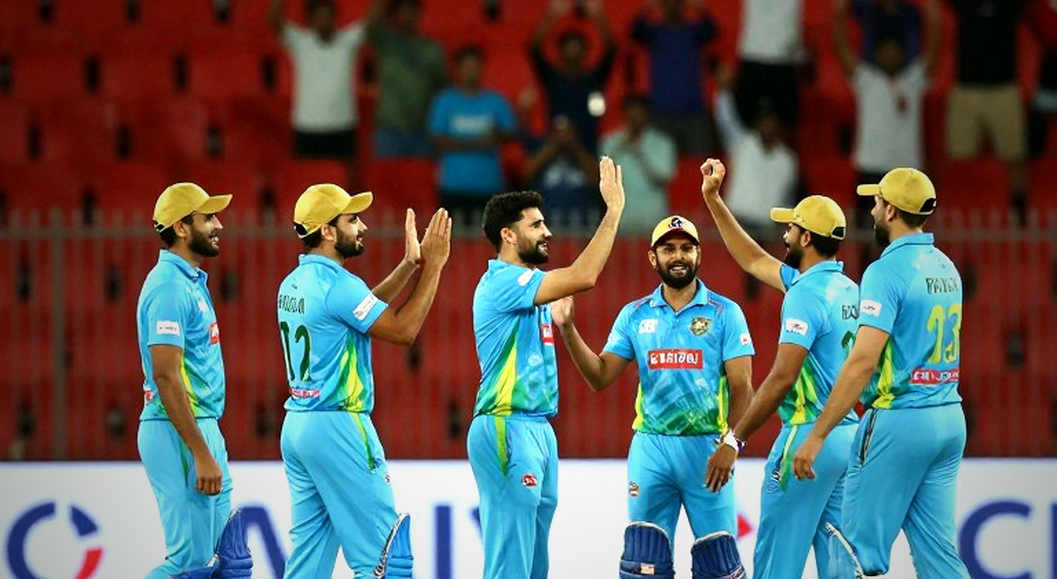 স্কোরলাইন চিৎকার করে, কিন্তু স্পেসিং সত্যিটা বেশি বলে: শ্রীলঙ্কার ওডিআই চেজ, বাভুমার কামব্যাক আর অস্ট্রেলিয়ার ব্যাটিং ধাঁধা