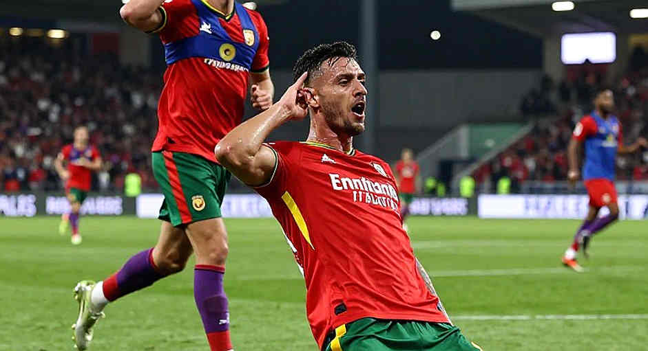 বার্নাব্যুতে চোদ্দো বছরের ছেলেটি: একটি হারা টেন্ডারের হিসাব আর ২০২৬-এর যাচাই না করা প্রতিশ্রুতি