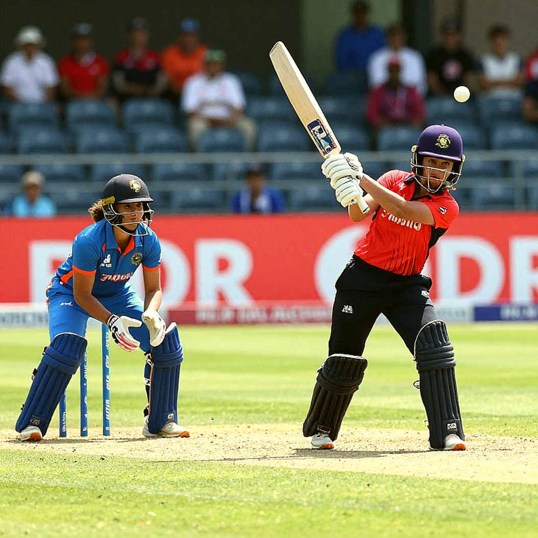 Agarkar's Chair, Ojha's 'Interim' Tag and Powar's 'Co-opted' Entry: Auditing Three Vacant Seats at the BCCI Agarkar's Chair, Ojha's 'Interim' Tag and Powar's 'Co-opted' Entry: Auditing Three Vacant Seats at the BCCI